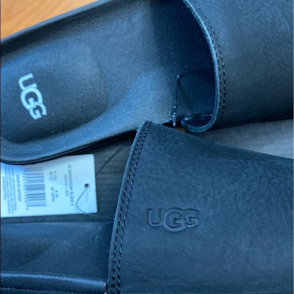 Mens UGG Leather Flip-Flops Sandals - Picture 3 of 6